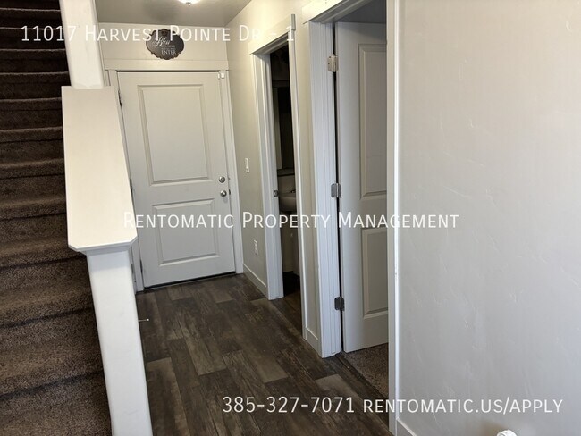 Building Photo - 11017 Harvest Pointe Dr