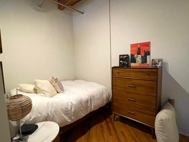 Building Photo - 226 N Clinton St