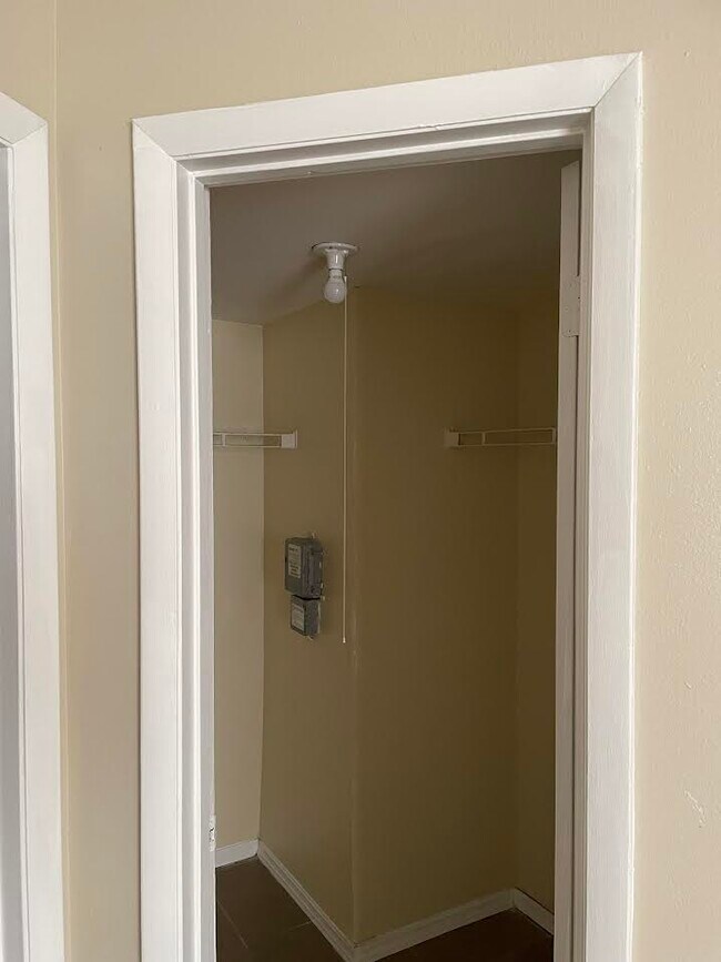 Building Photo - 3028 Parkway Blvd