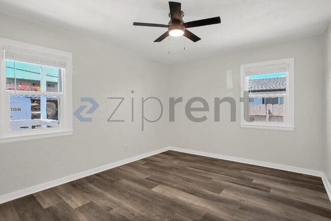 Building Photo - 265 Cherry Dr