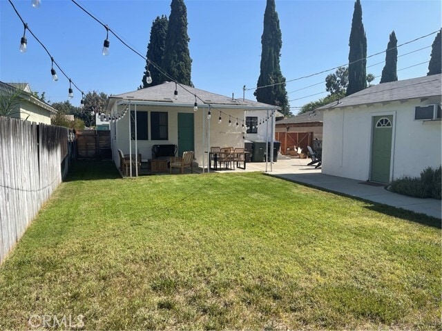 Building Photo - 4586 Sunnyside Dr