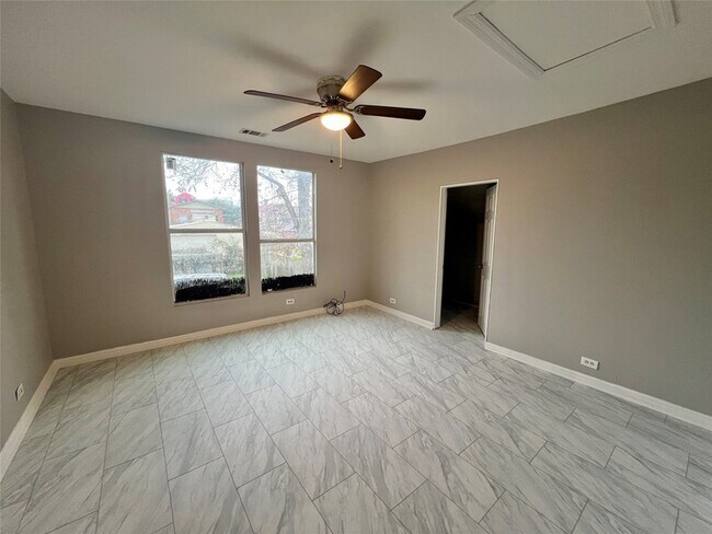 Building Photo - 510 W Gandy St