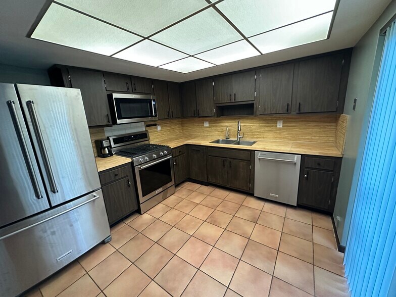 Building Photo - 11413 SW 110th Ln