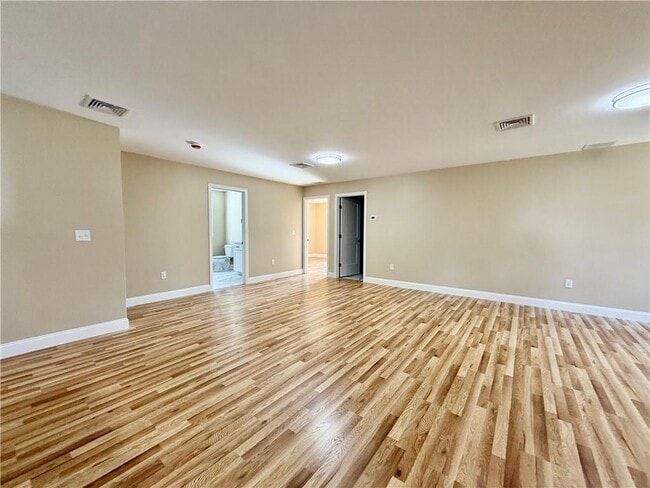 Building Photo - 280 Morgan Ave
