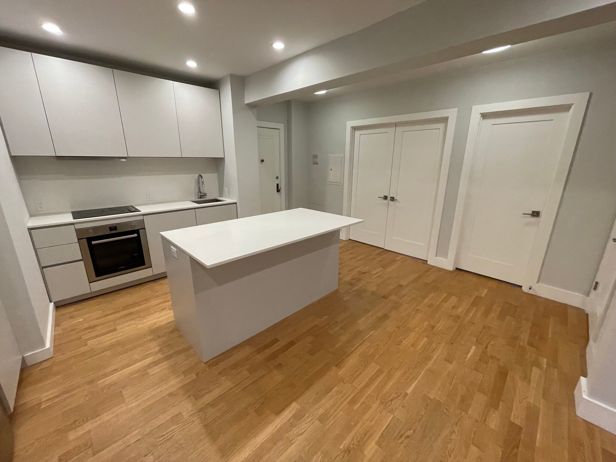 Building Photo - 130 Highland Ave