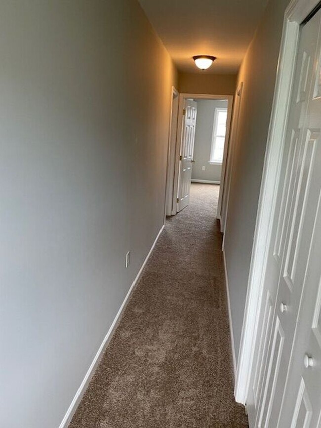 Building Photo - 3 Bed 3 Bath Townhouse in Marietta