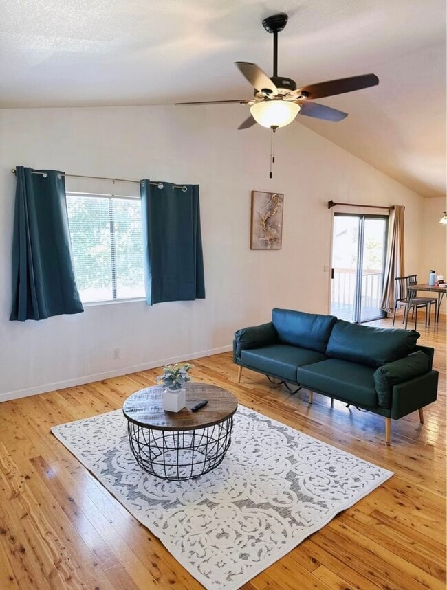 Building Photo - 5018 E Downing St