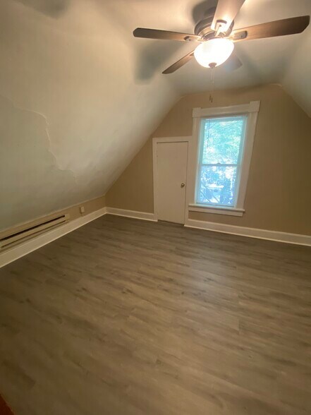 Bedroom 3 - 1720 N Astor St