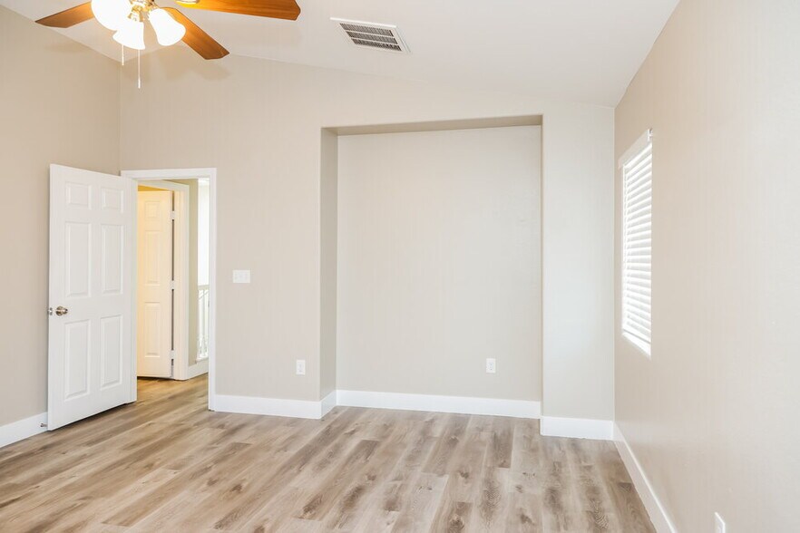 Building Photo - 7310 Prussian Green St