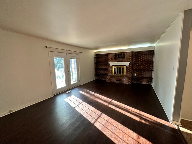 Building Photo - 2002 S 74th East Ave