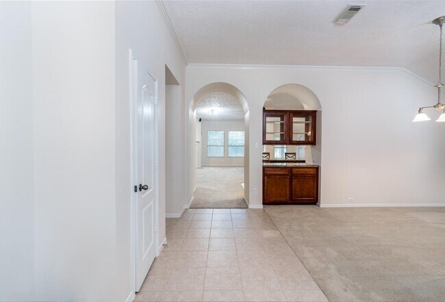 Building Photo - 9503 Tartan Manor St
