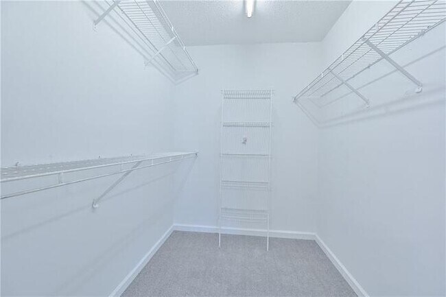 Building Photo - 145 Sessingham Ln