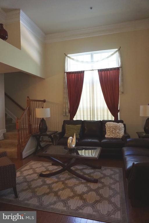 Building Photo - 901 Pine Forest Ln