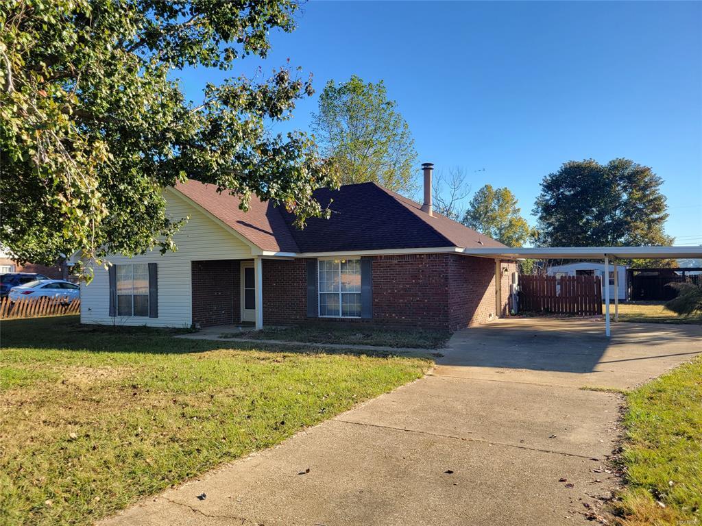 Building Photo - 1400 Hogan Rd