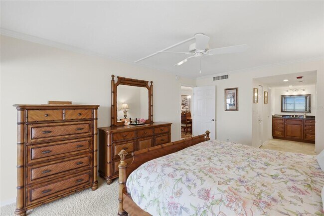 Building Photo - 1750 Benjamin Franklin Dr