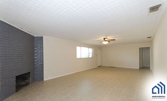 Building Photo - Affordable 3 bedroom 1 bath house COMING SOON!