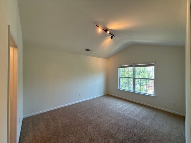 Building Photo - T.R. Lawing Realty Property