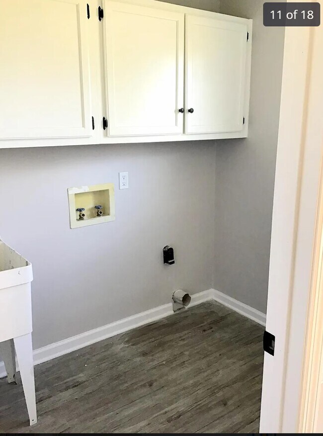 Building Photo - 1433 Garden Farm Dr