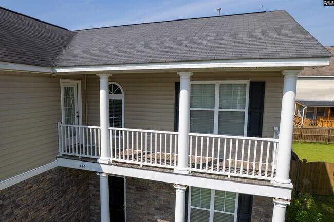 Building Photo - 173 Farrow Pointe Lane