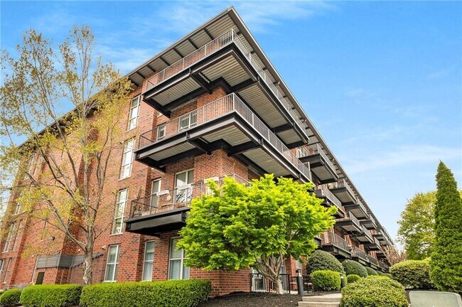 Building Photo - 5200 Peachtree Rd