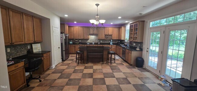Building Photo - 204 Darbytown Pl
