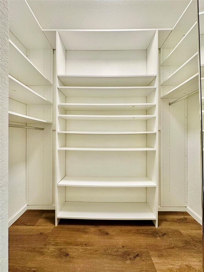 Building Photo - 2669 Center Ct Dr