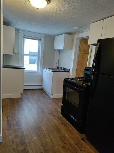 Primary Photo - 143 Chestnut St