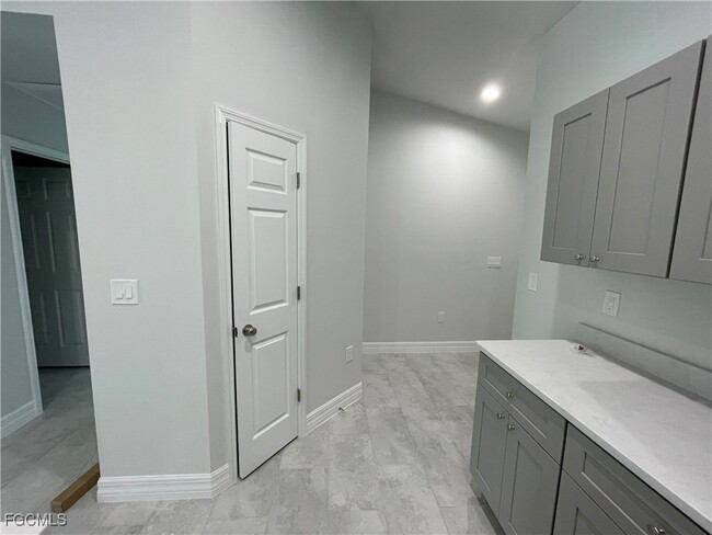 Building Photo - 1419 Gleason Pkwy