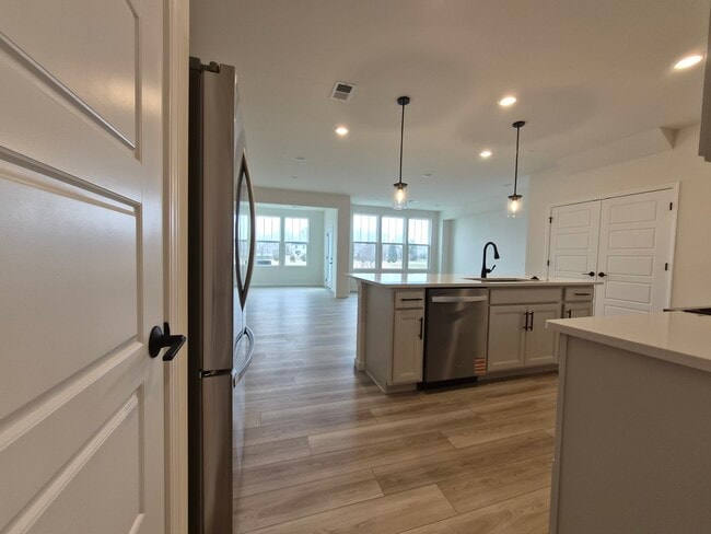 Building Photo - 24412 W Alexis Ln