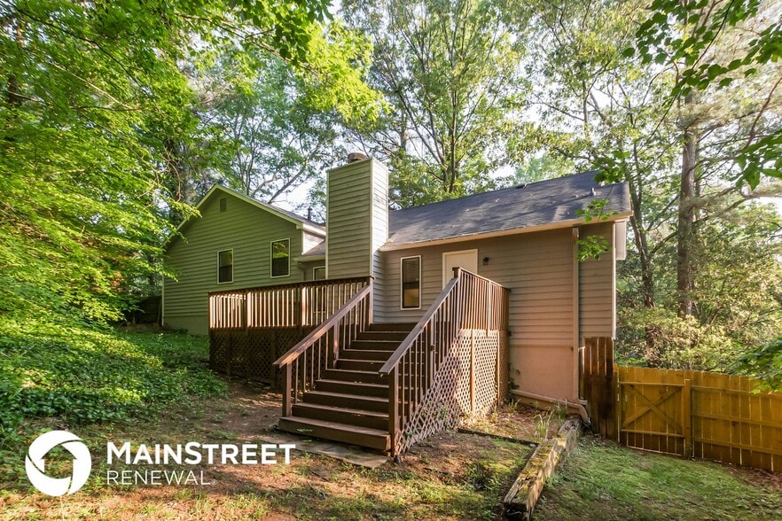 Building Photo - 1141 Reading Dr NW