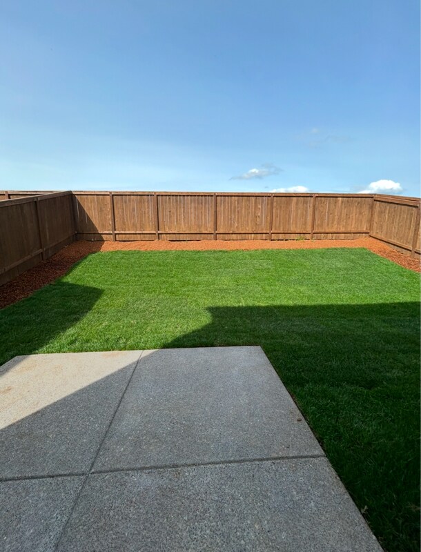 Building Photo - 8925 SW Vermillion Dr
