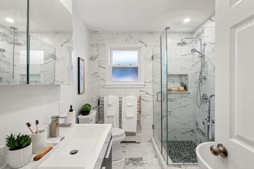 Building Photo - 94 Colborne Rd