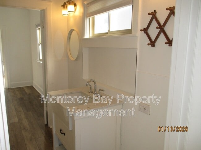 Building Photo - 650 Hawthorne St