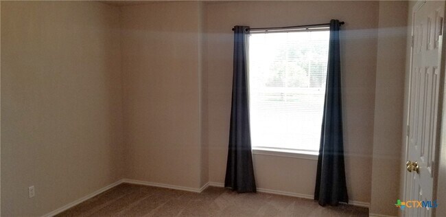 Building Photo - 619 Rolling Hills Dr