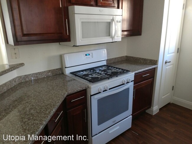 Building Photo - 3 br, 2 bath House - 2801 N. Rainbow Blvd....