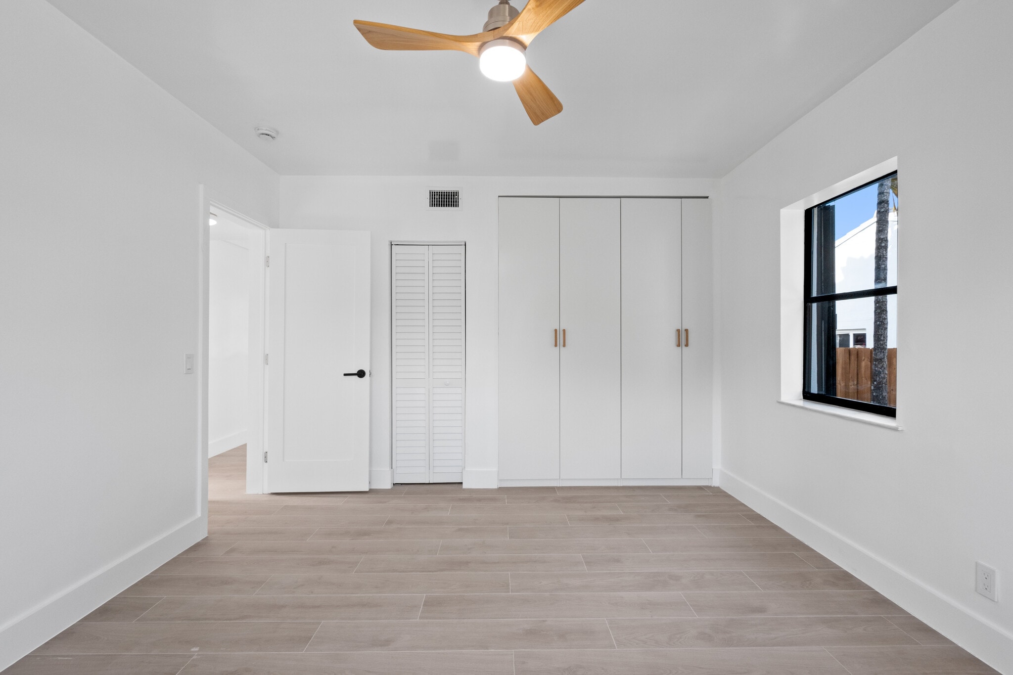 Building Photo - 442 NE 71st St