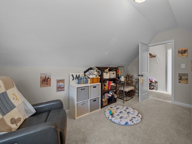 Building Photo - 219 Breakwater Dr