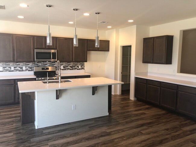 Building Photo - 4214 W Winston Dr