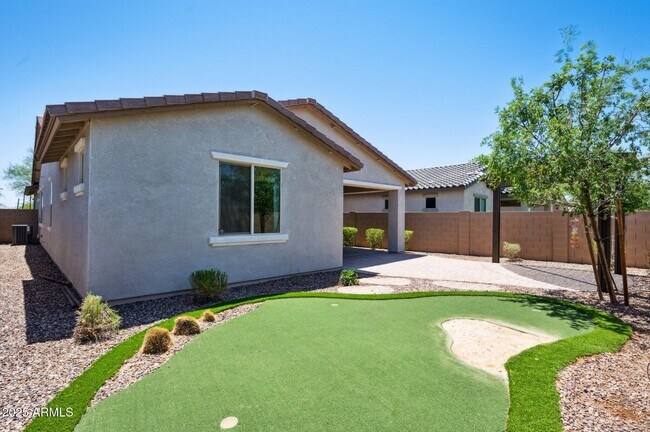 Building Photo - 5554 S Archer