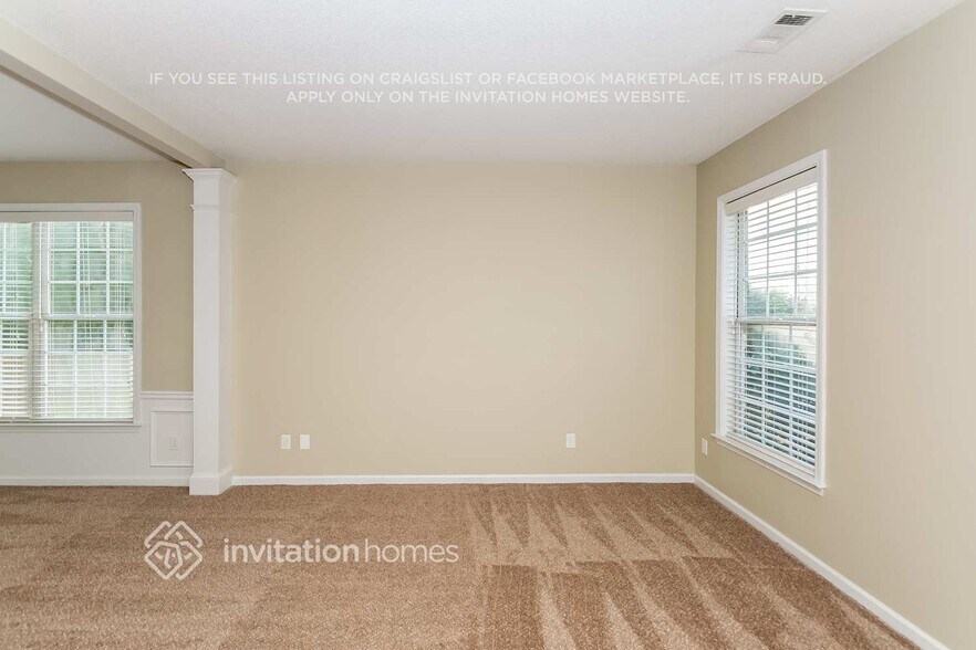 Building Photo - 2903 Cottesford Way SE