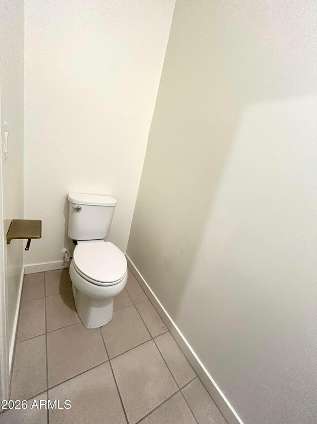 Building Photo - 2215 W Harmont Dr