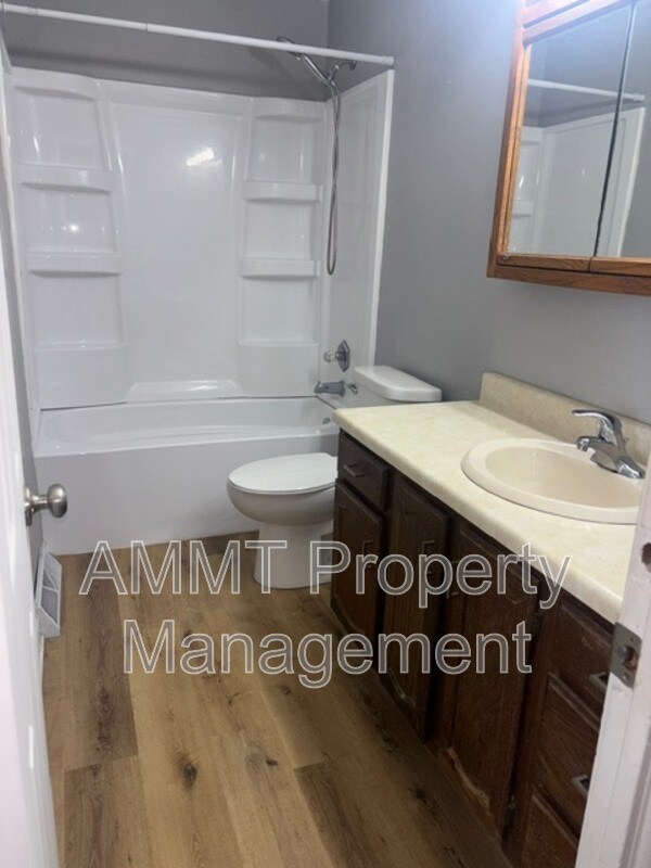 Building Photo - 120 Florida Ave SW