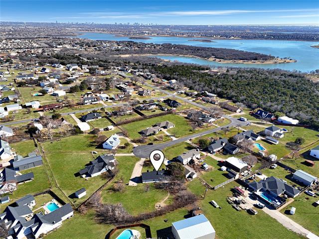 Building Photo - 20074 Saratoga Trail