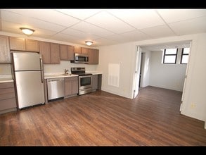 Building Photo - The Regal Apartments