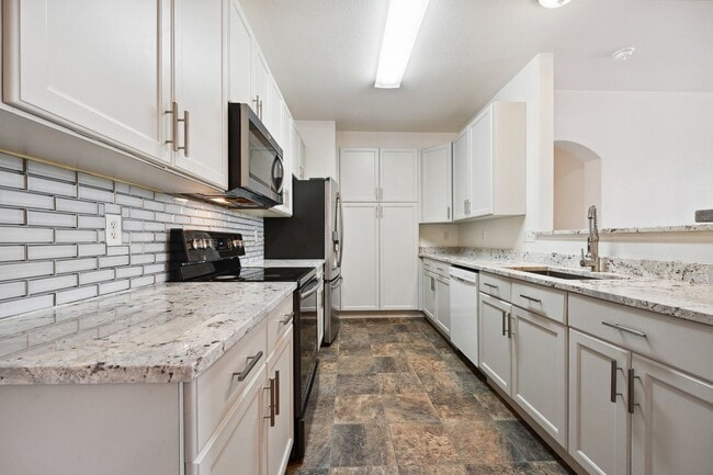 Building Photo - 3 Bedroom Condo in Aurora