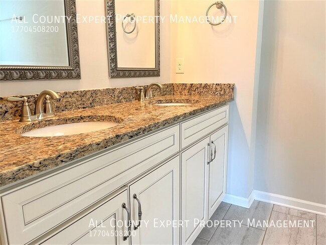 Building Photo - 6512 Crosscreek Ln