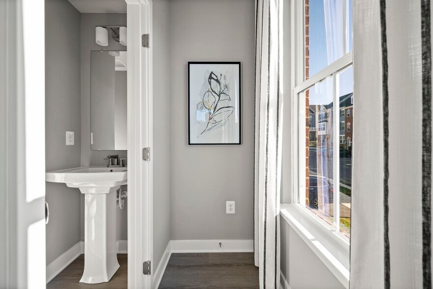 Building Photo - 171 Woodgate Cir