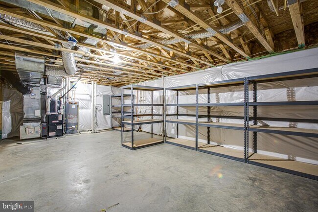 Building Photo - 366 Embrey Mill Rd