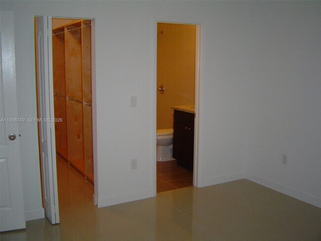 Building Photo - 1153 SW 13th St