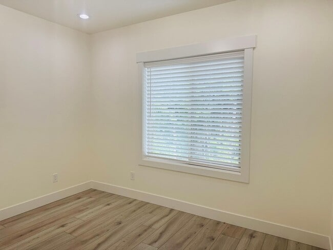 Building Photo - BRAND NEW 1-Bed/1-Bath INCLUDES ALL UTILITIES
